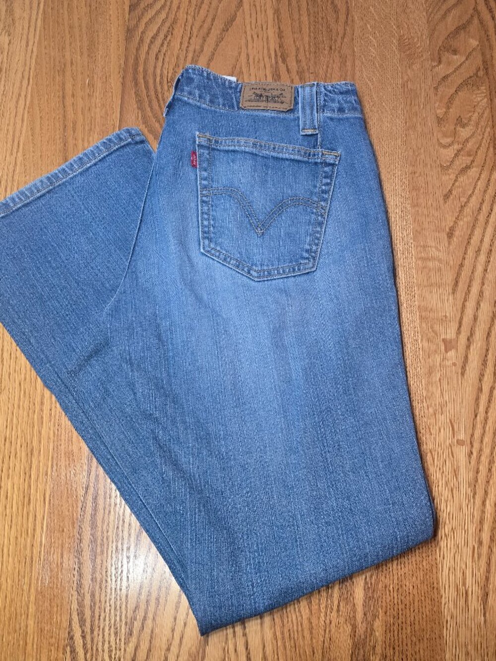 Levi Strauss Jeans Bootcut 525 98% Cotton Women Size 8M